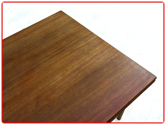 table scandinave Verner Pedersen en teck