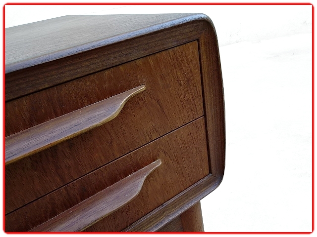  chevet danois Andersen teck 1950