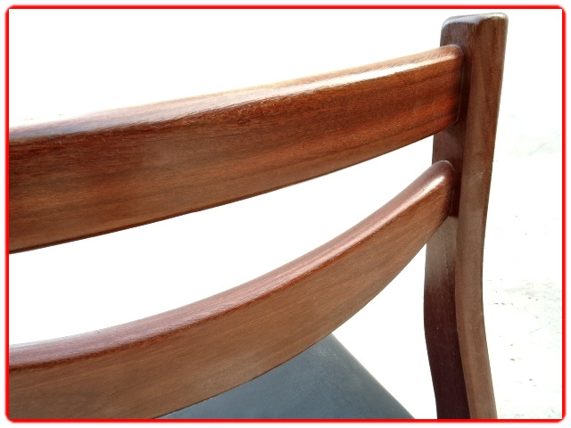 chaises scandinaves anciennes