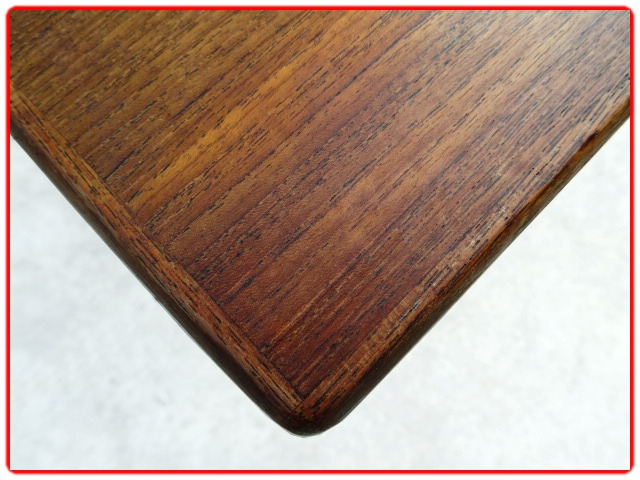 table danoise teck designer Verner Pedersen