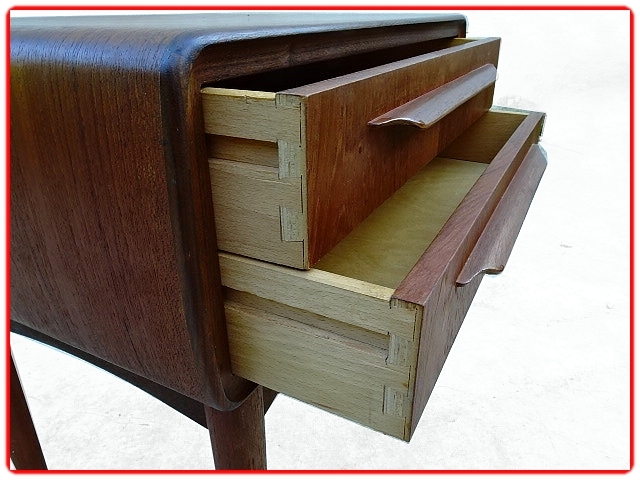 chevet J.Andersen scandinave teck