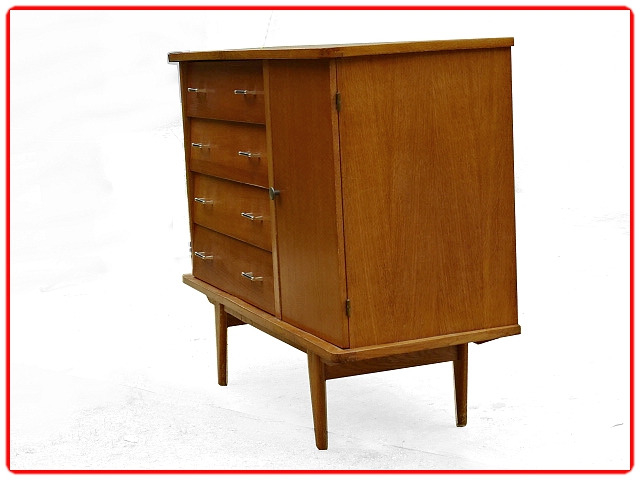 rangement salle de bains vintage