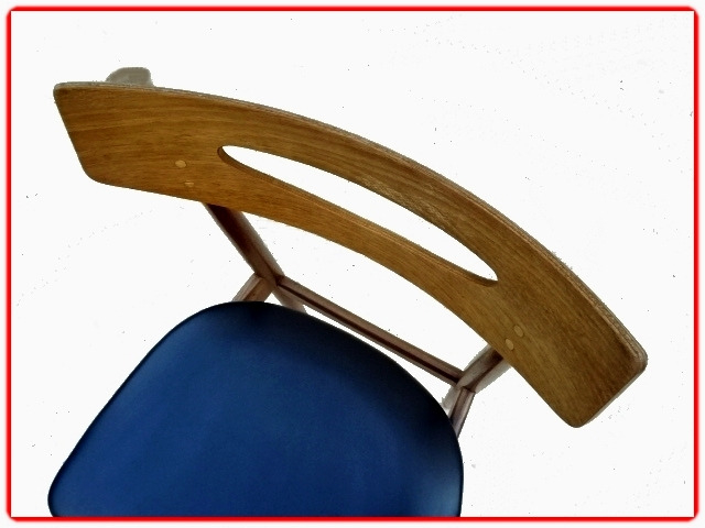 chaises Samcom scandinaves