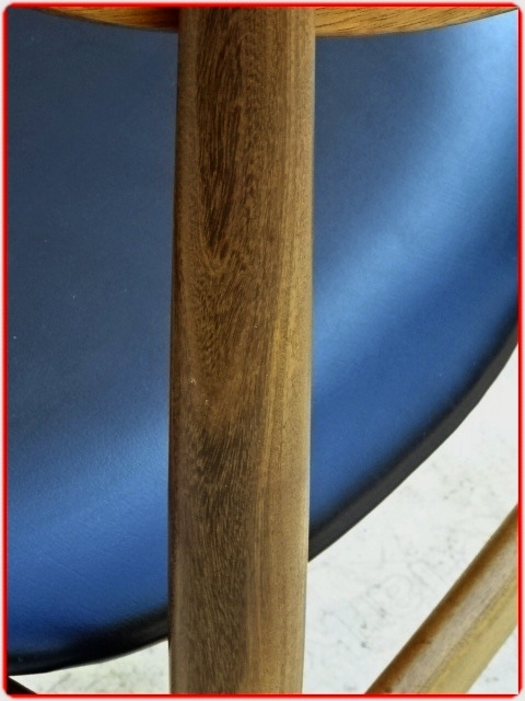 chaises Samcom scandinaves