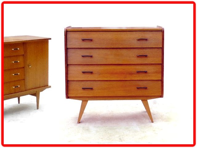 commode vintage pieds compas