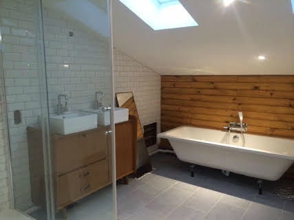 buffet vintage 1950 adapté en meuble sous vasque