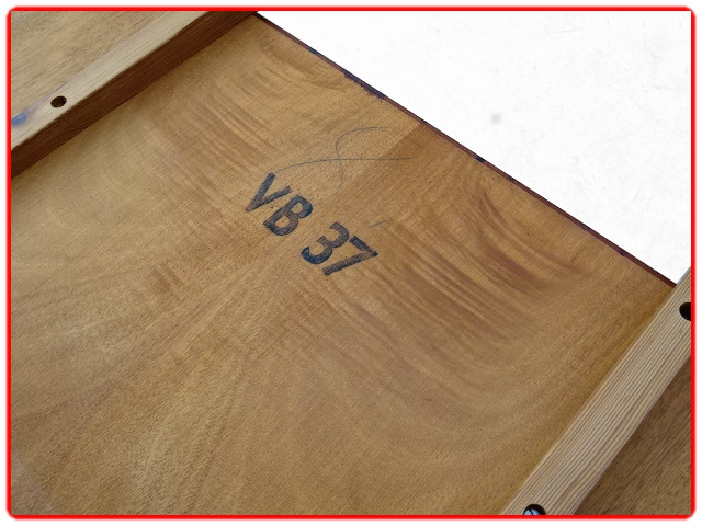 Table danoise designer Verner Pedersen 1950