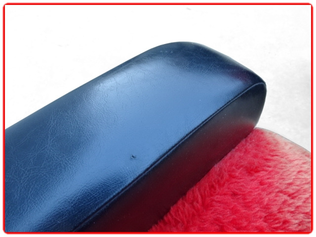 paire de fauteuils par Erton