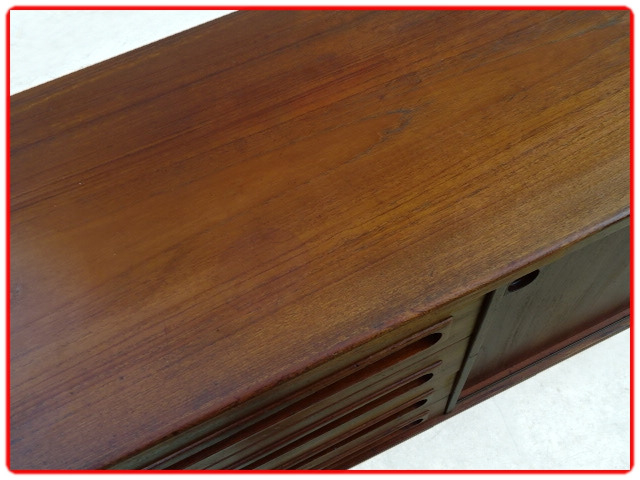 enfilade danoise design J. Andersen teck