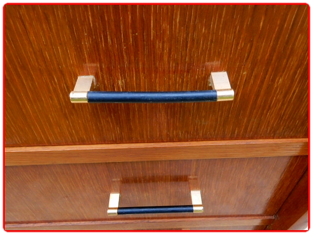 Commode vintage pieds compas années 1960