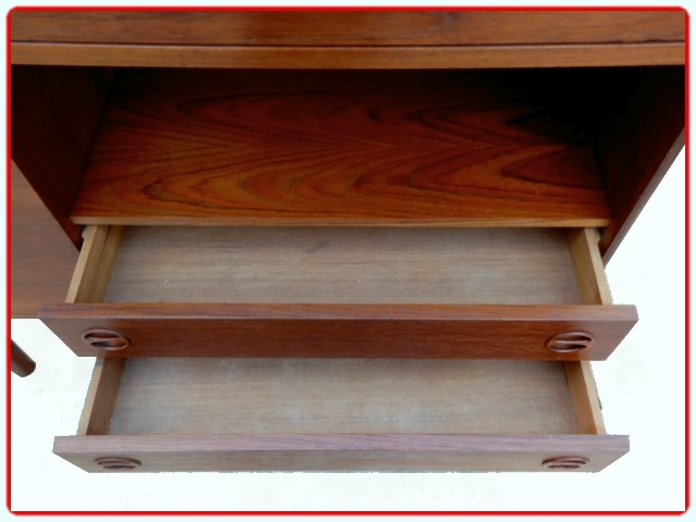 Enfilade danoise Sven Ellekaer 1960