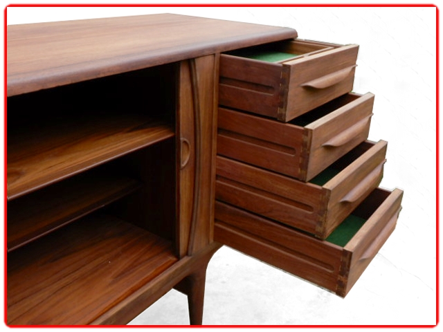 Enfilade scandinave J. Andersen teck