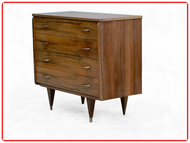 Commode vintage en noyer