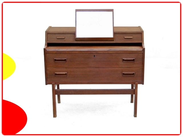 Commode secrétaire coiffeuse Arne Wahl Iversen Danemark teck
