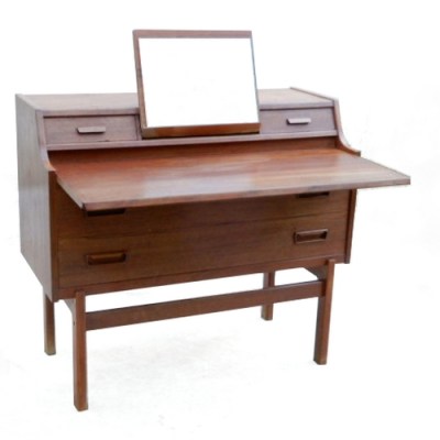 Secrétaire commode danoise Arne Wahl Iversen teck scandinave vendu