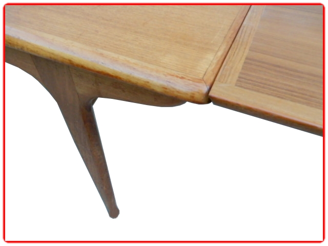 Table Tricoire & Vecchione teck 1960