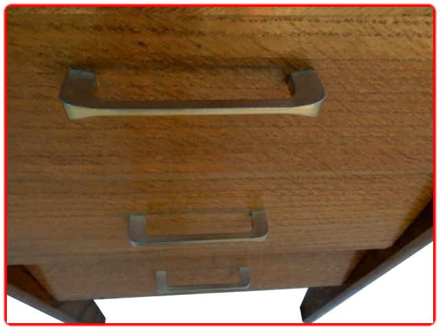 Bureau vintage atypique 1970