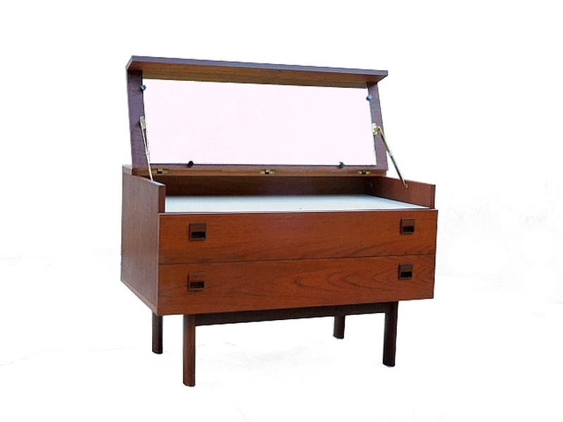 Coiffeuse scandinave vintage en teck années 1960 Vendu