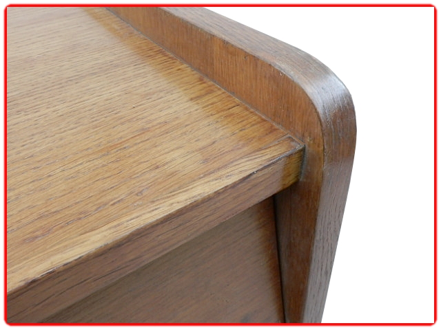Commode vintage scandinave design arrondi