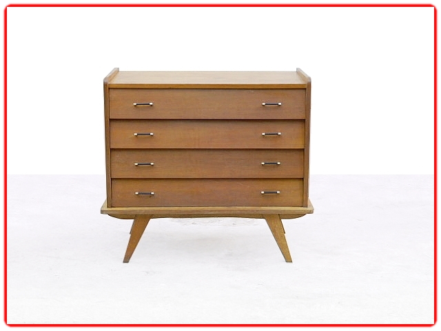 Commode vintage chambre d'enfant