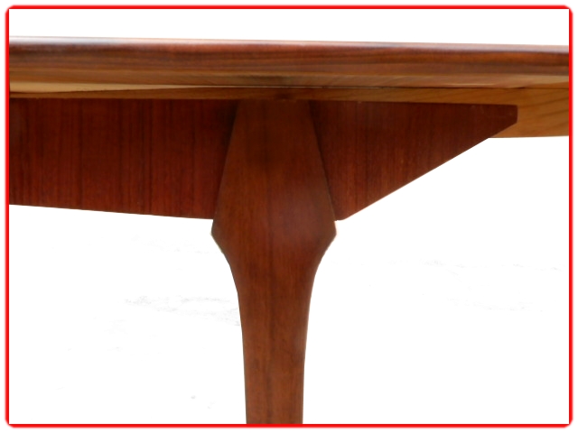 Table ancienne scandinave vintage 1960