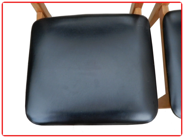 Chaise en skai et teck scandinave vintage