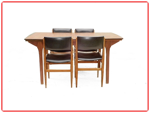 Table de repas en teck scandinave vintage