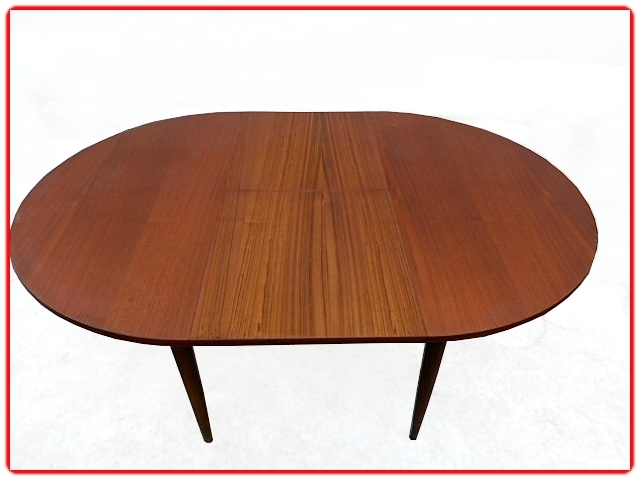 Table à manger vintage scandinave