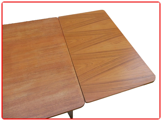 Table de repas scandinave vintage