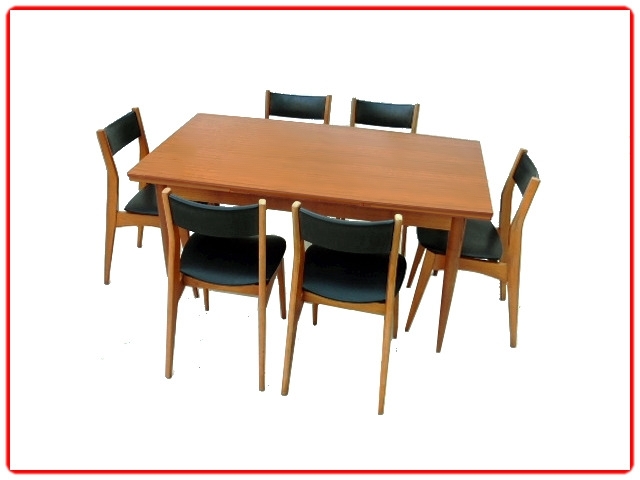 Table à manger scandinave vintage