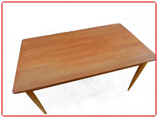 Table à manger vintage