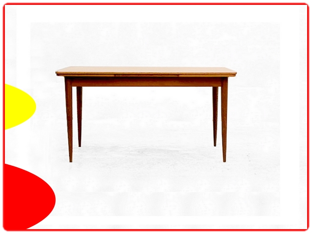 Table à manger vintage scandinave