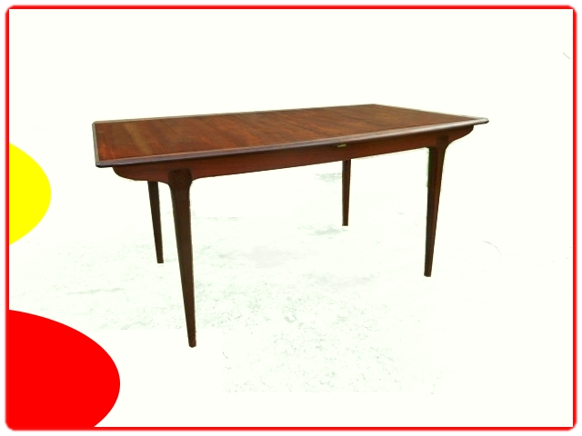 Table à manger scandinave teck