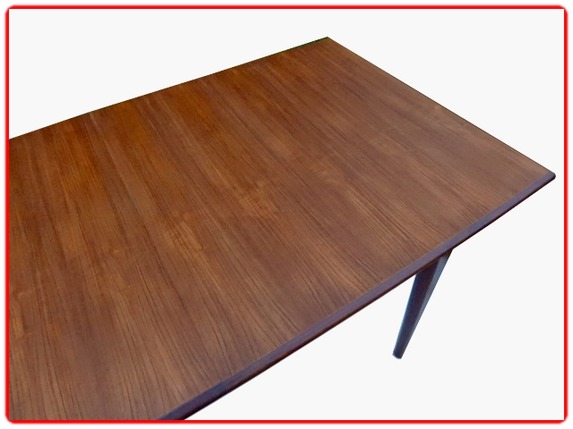 Table vintage scandinave en teck 1960