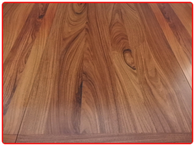 table de repas en palissandre scandinave