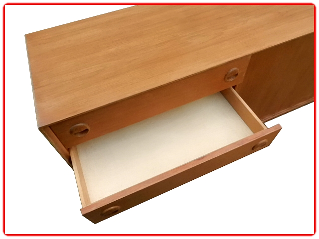 Enfilade scandinave vintage en teck