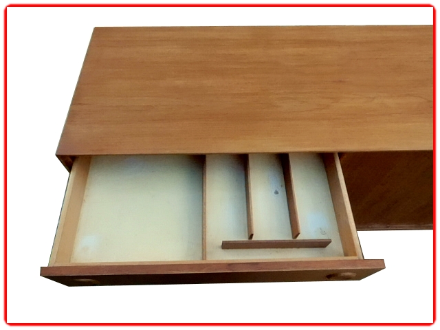 Enfilade vintage scandinave en teck