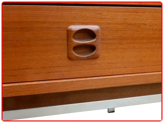 Meuble bas TV vintage