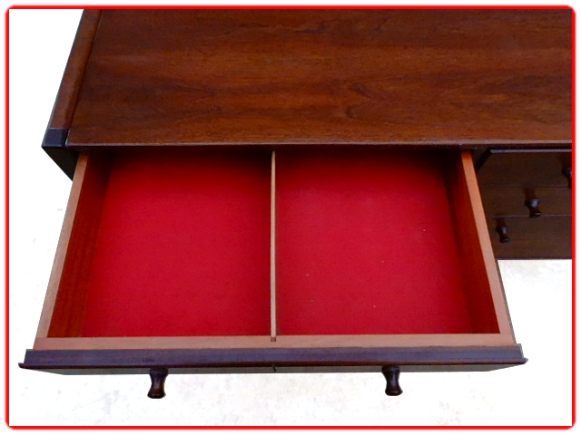 bureau 5 tiroirs design scandinave