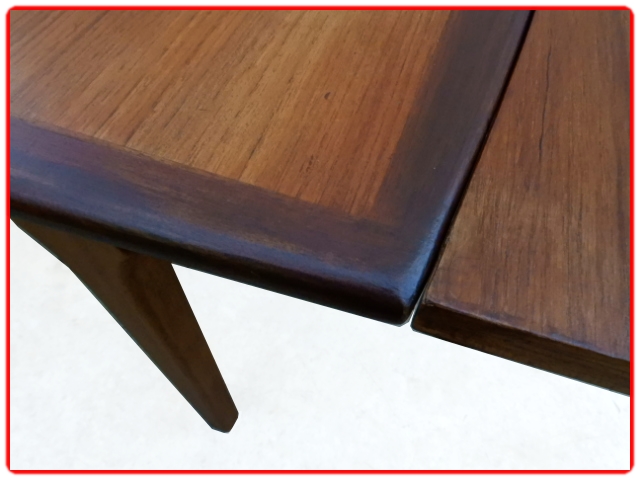 table teck scandinave vintage