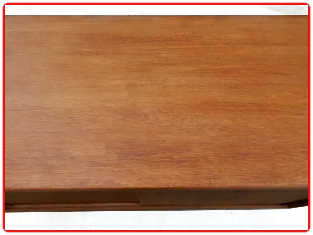 meuble de salle de bains vintage