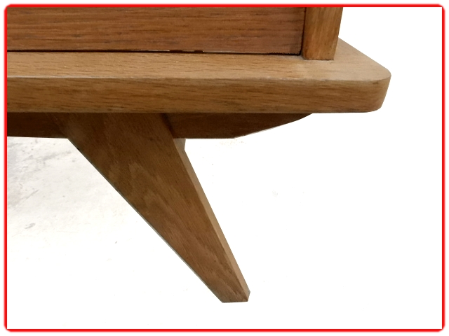 Commode vintage pieds compas