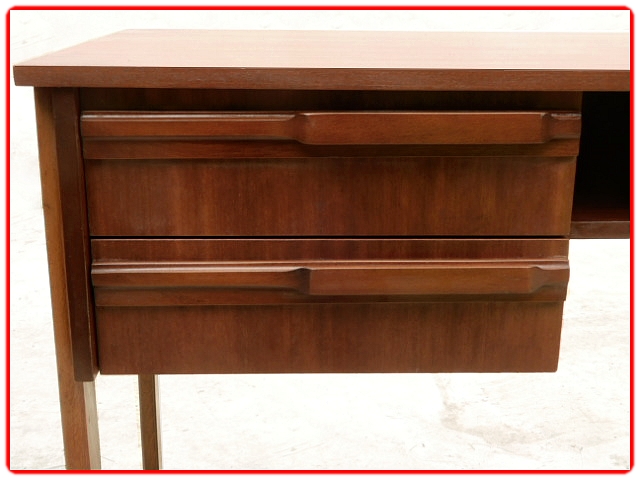 Bureau vintage esprit scandinave