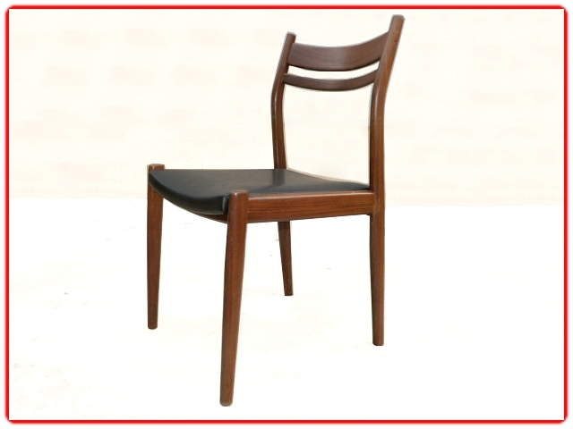 chaises scandinaves palissandre et skaï