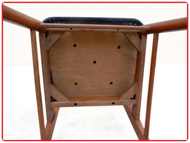 4 chaises vintage rénovées