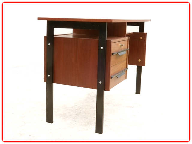 Bureau moderniste vintage 