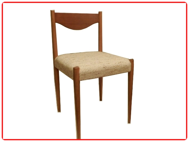 Chaises scandinave rénovées en teck