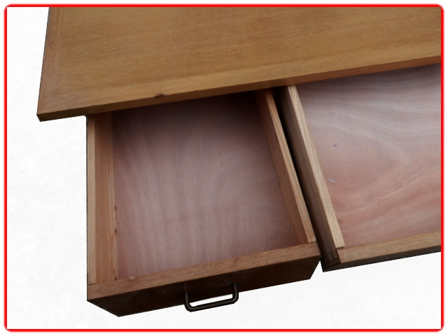 Bureau vintage pieds compas 