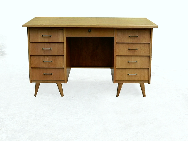 Bureau vintage clair années 50