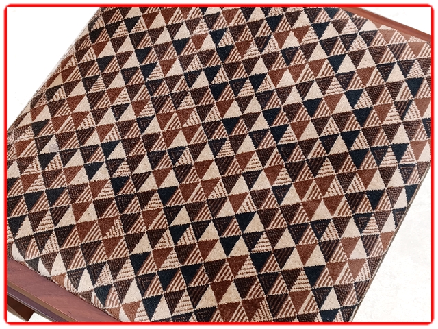 Chaises teck et tissu vintage 60